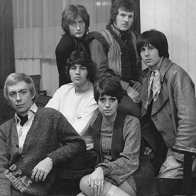 Episode Six Mk 4 in 1969 - clockwise from top left -
Roger Glover, Tony Lander, Graham Carter, Sheila Carter, Ian Gillan, Mick Underwood