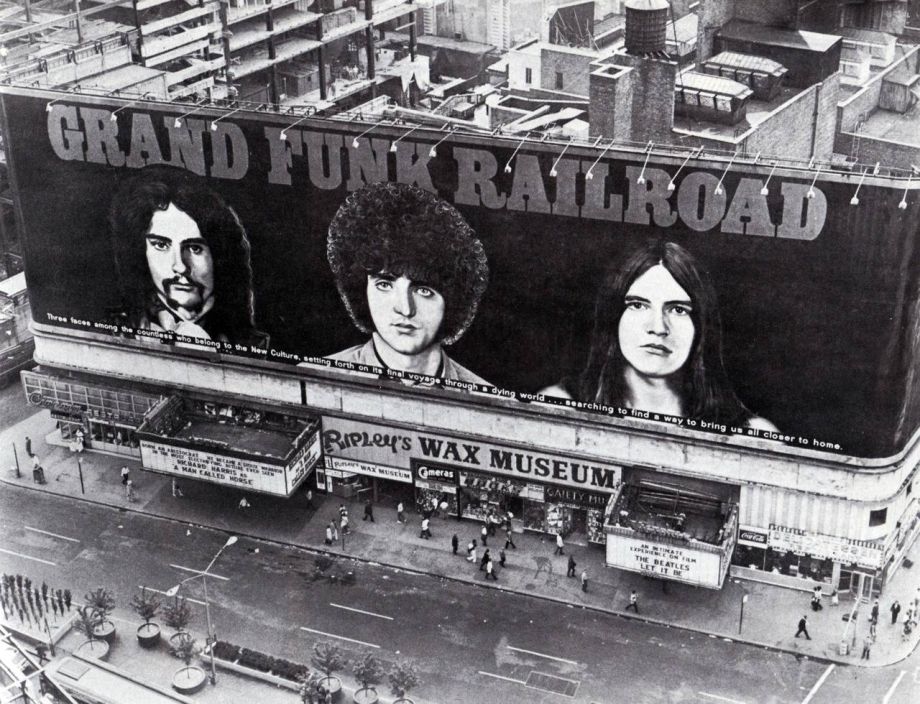      Grand Funk Closer To Home  -  -