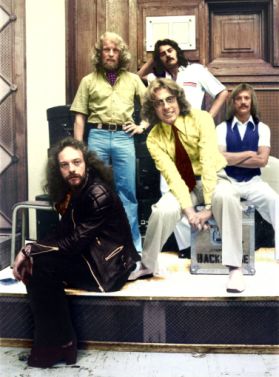 Jethro Tull  1975- .   