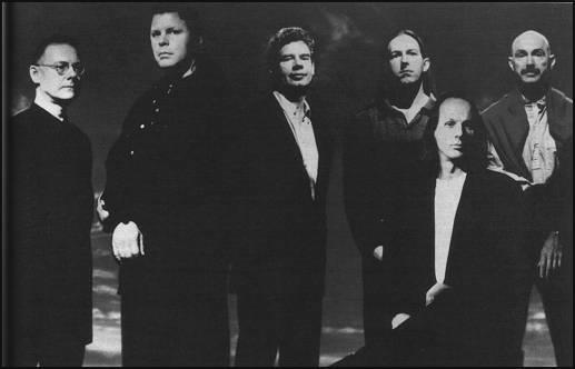 King Crimson. 1994-1999. Robert Fripp, Pat Mastelotto, Bill Bruford, Trey Gunn, Adrian Belew and 
Tony Levin