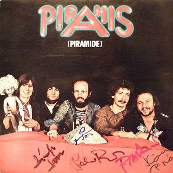  "Piramis"    