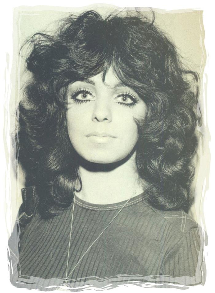 Mariska Veres    70- 